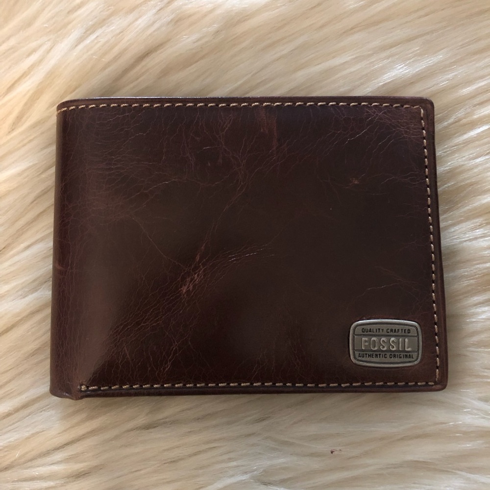 Fossil brown leather bifold men’s wallet